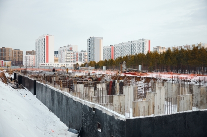 1. Завершены работы по устройству монолитных конструкций подземной части здания; 2. Завершены работы по устройству дорожек и настилов и монтажу малых архитектурных форм; 3. Ведутся работы по устройству наружных сетей водоснабжения и водоотведения. 1. Завершены работы по устройству монолитных конструкций подземной части здания; 2. Завершены работы по устройству дорожек и настилов и монтажу малых архитектурных форм; 3. Ведутся работы по устройству наружных сетей водоснабжения и водоотведения.